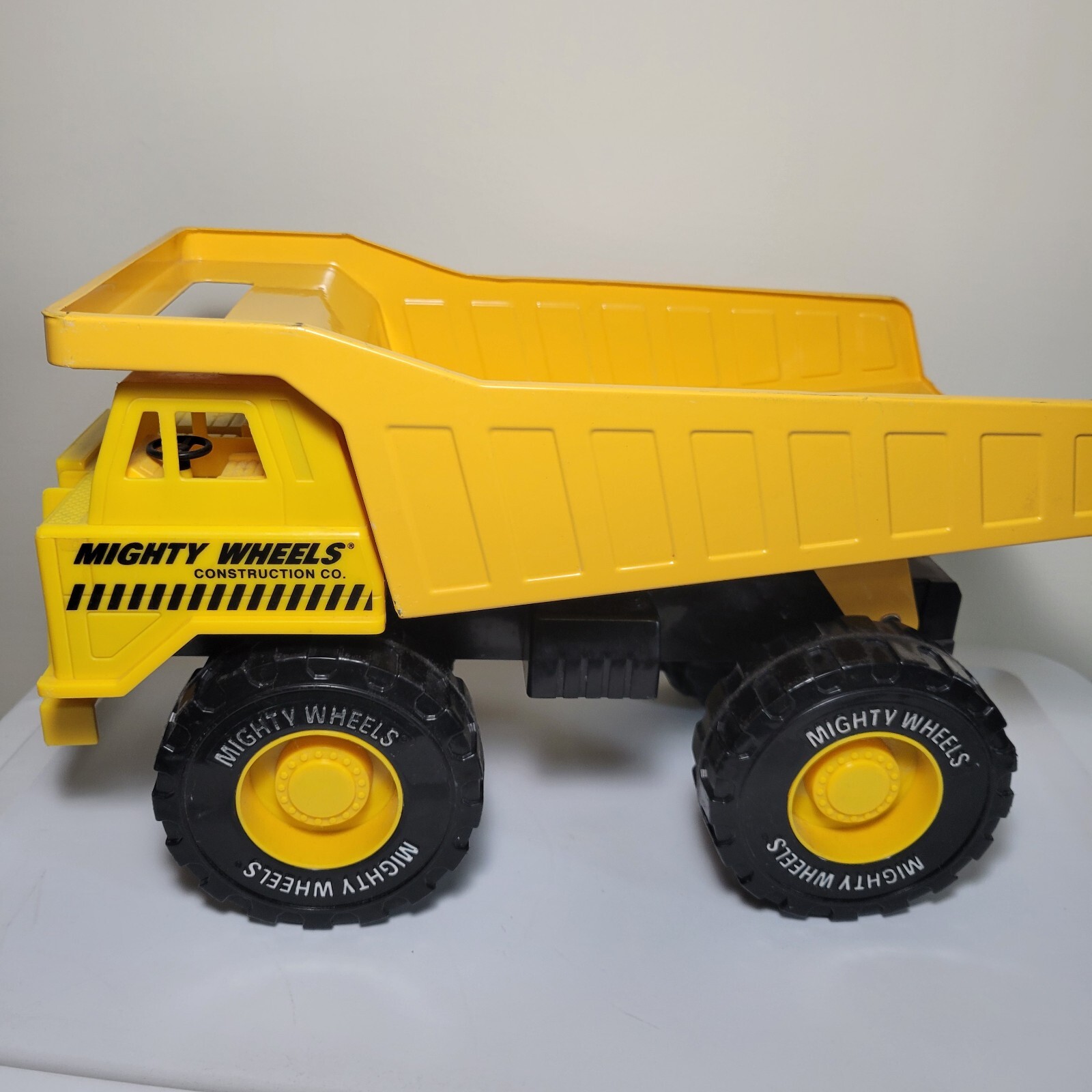 Mighty Wheels Dump Truck by SOMA 15 Inch Long Metal/plastic