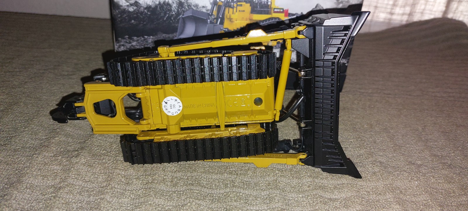 Hui Na Model Dozer 1:50 Scale
