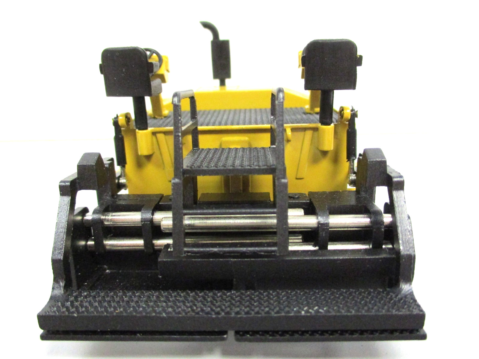 NZG – CATERPILLAR CAT AP-1050 ASPHALT PAVER – 1/50 DIECAST