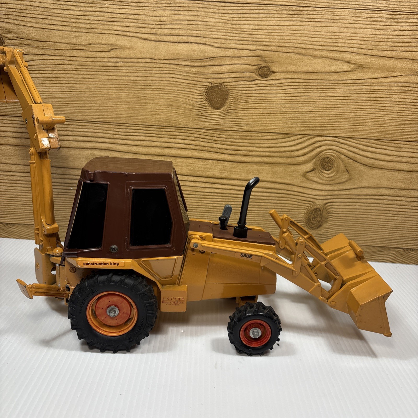 Vintage Ertl Case 580E Super K Backhoe Construction King
