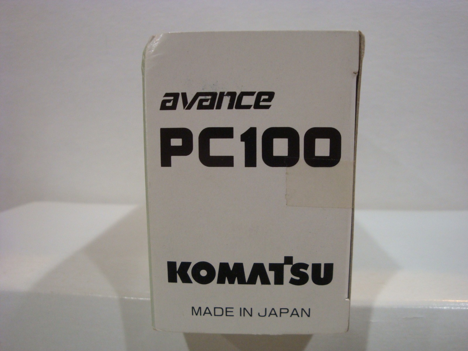 Advance Komatsu PC100 Shovel Yellow 1:43 scale Good++ Sealed Box