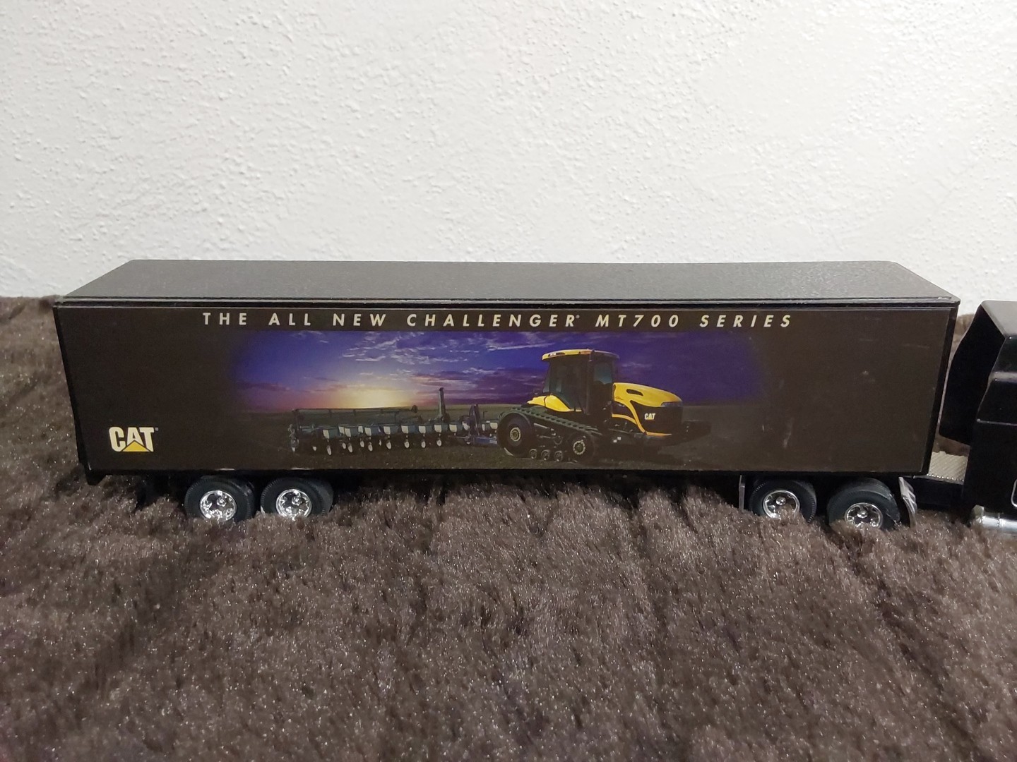 Cat 55084 Caterpillar Mural Semi-Truck #2 Construction Diecast Norscot