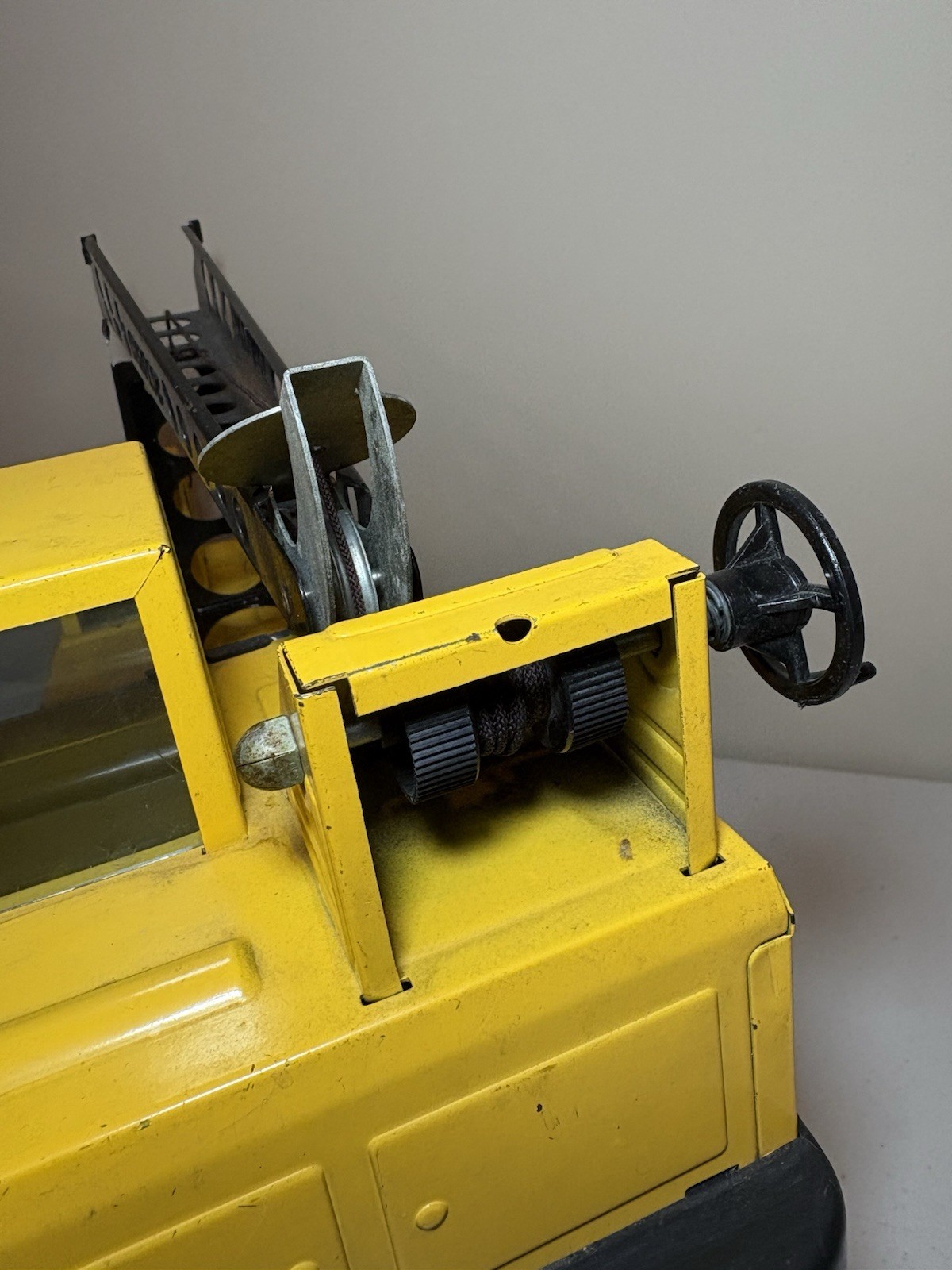Vintage NYLINT Toy Michigan Shovel Crane T-24 Pressed Steel Yellow Truck