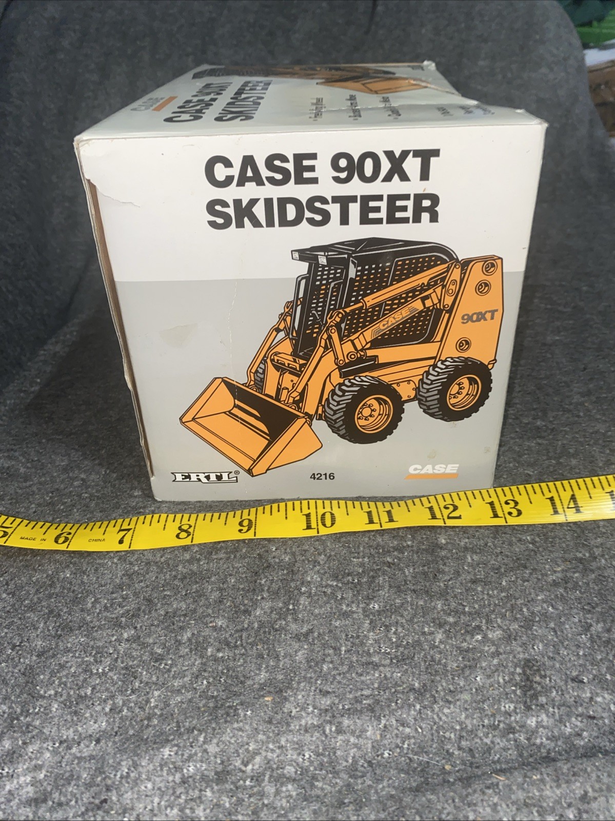 Ertl 1998 Case IH 90XT Skidsteer 1:16 Scale DieCast Movable Bucket & Arms NIB