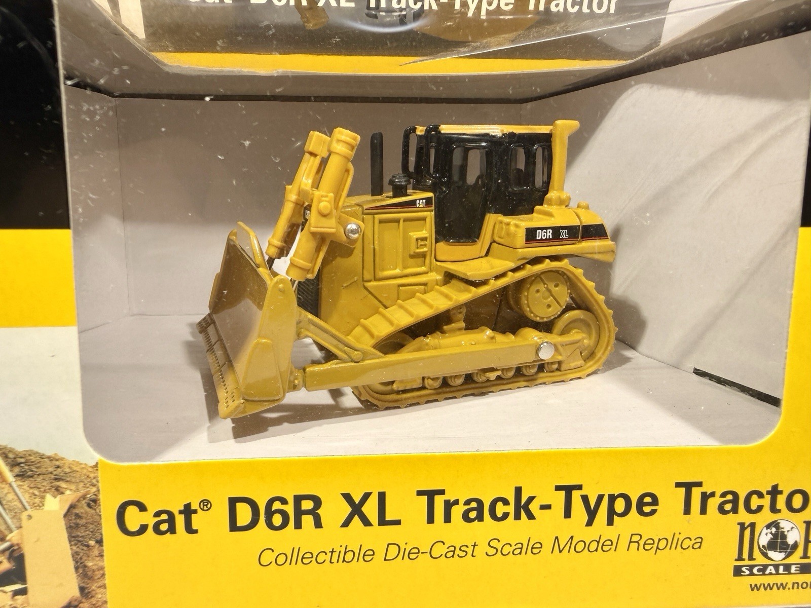 Norscot Cat D6R XL Collectible Diecast 1:64 scale model Norscot Cat