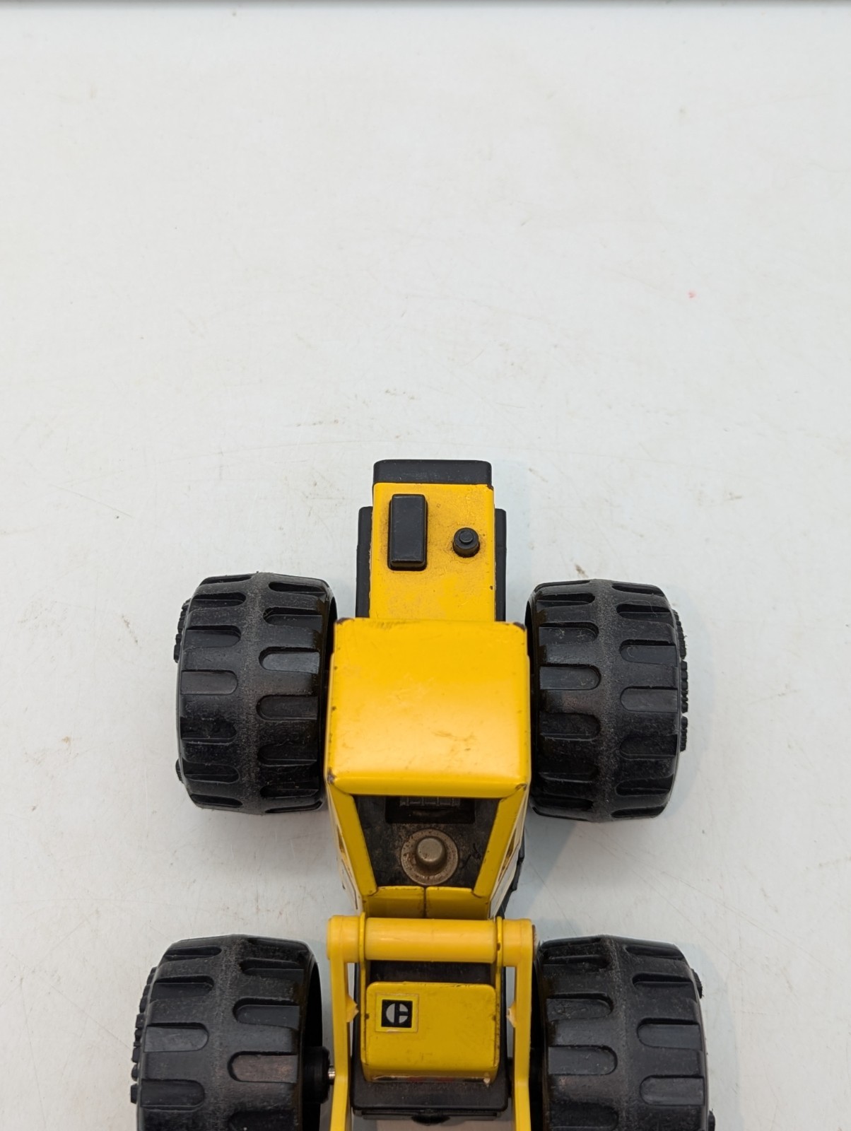VTG 1986 Remco Caterpillar Front Loader Bucket Yellow and Black Tractor Truck