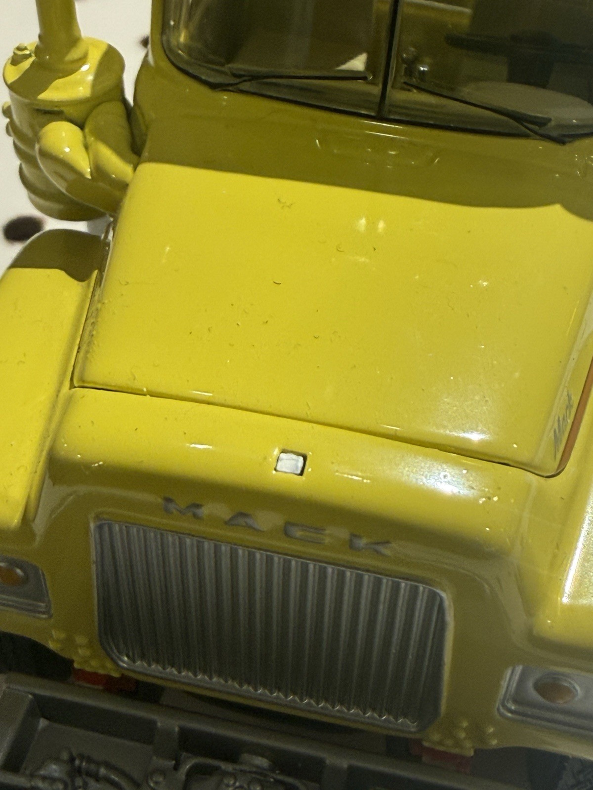 1st First Gear 1/34 Mack R Model Mixer Truck Hale Kauai 19-2620