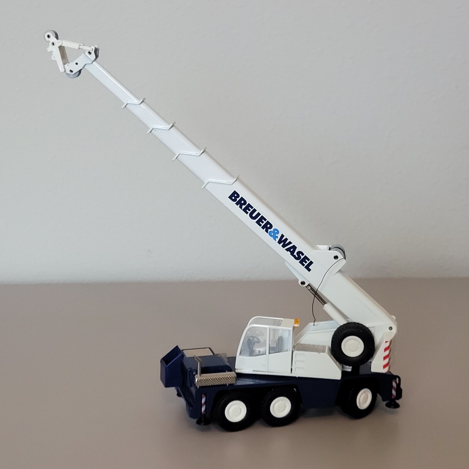 Conrad 2093 Terex Demag AC40 City Crane Breuer & Wasel 1:50 Diecast Germany