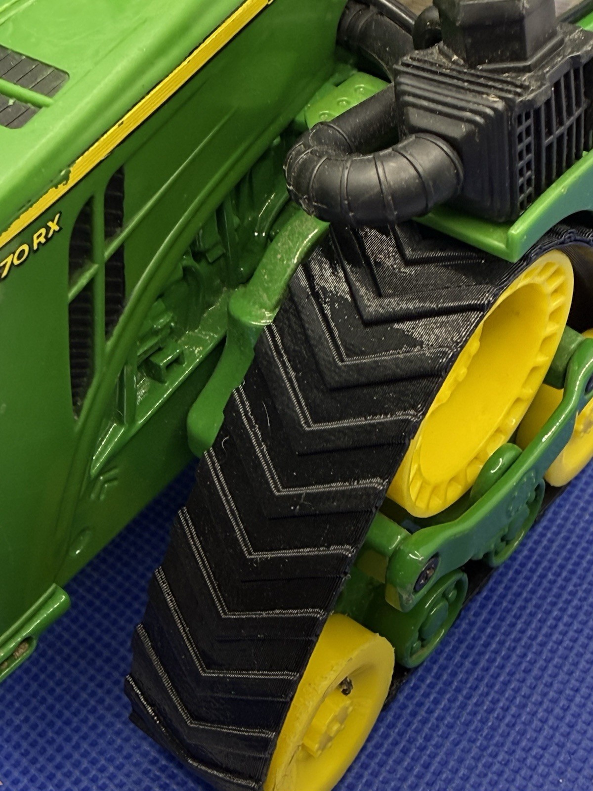 new tracks (4piece) ERTL Diecast 1/32 John Deere 9570RX 4WD Tractor, crawler