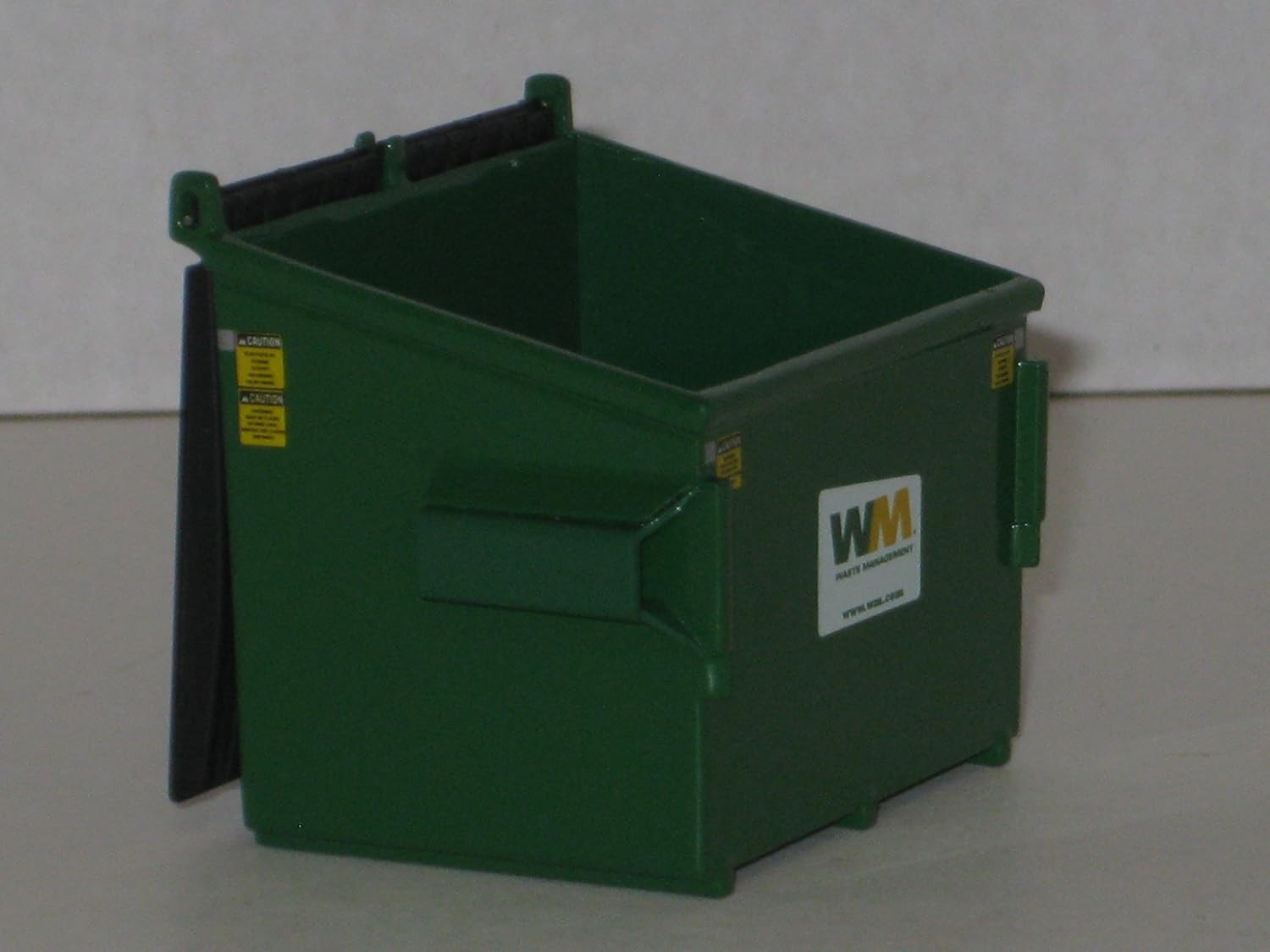 Waste Management Trash Bin, 1/34th Scale, 90-0169