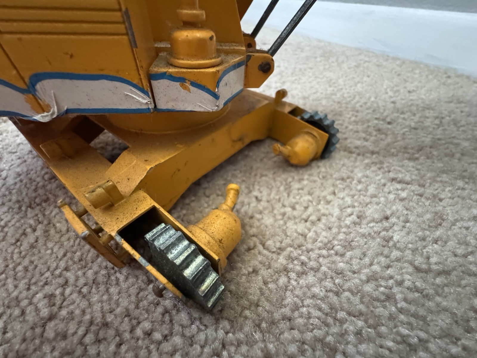 Vintage NZG 1/50 Scale Die-Cast Demag H185 Crawler Excavator Germany As Is Nice