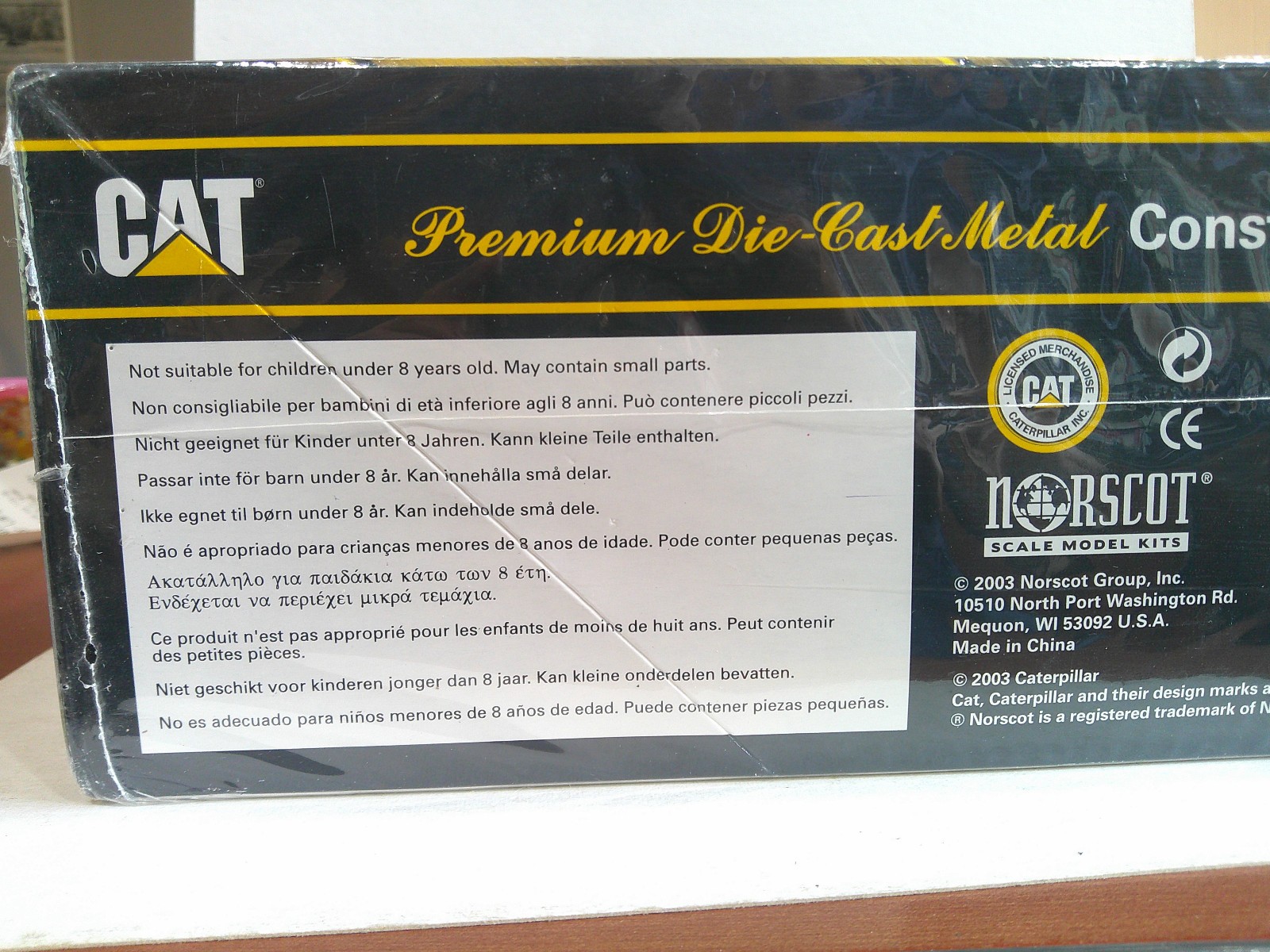 Norscot Construction Model Kit CAT D11R Track-Type Tractor #55120 1/50 Sealed