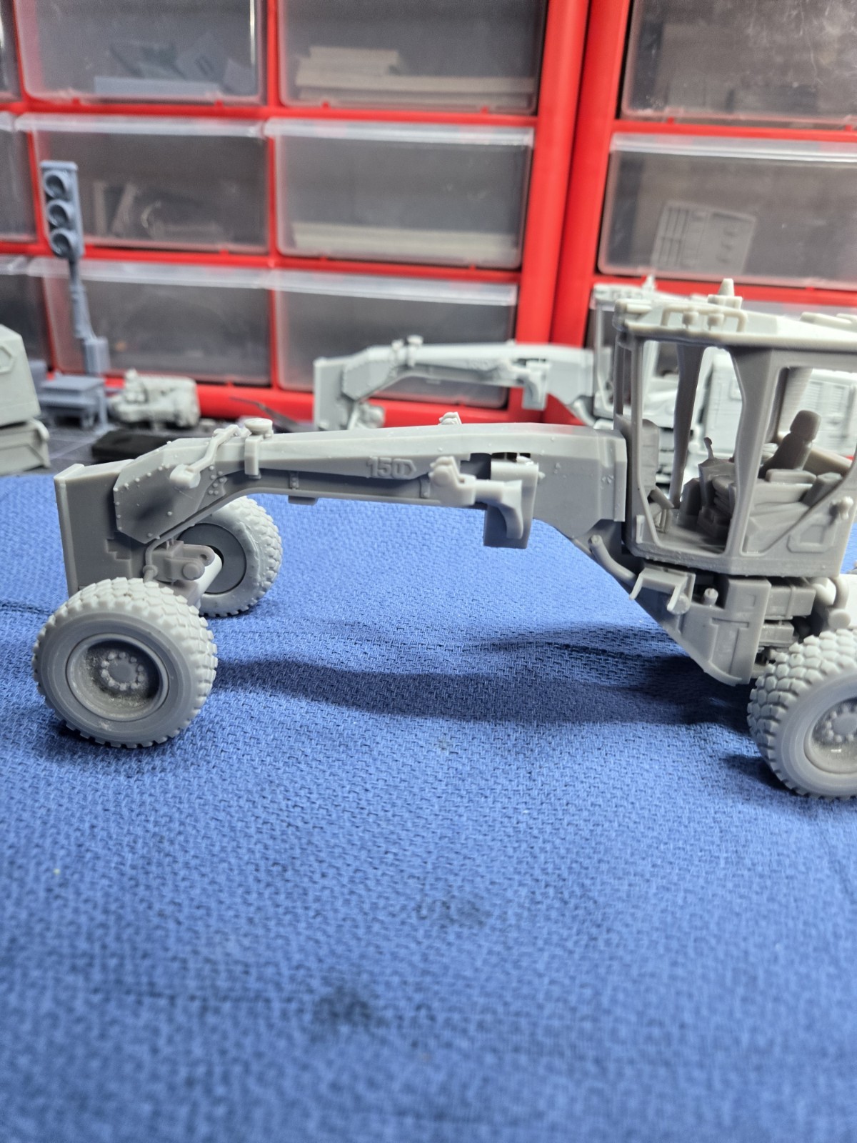 150 Grader 1-25 Scale