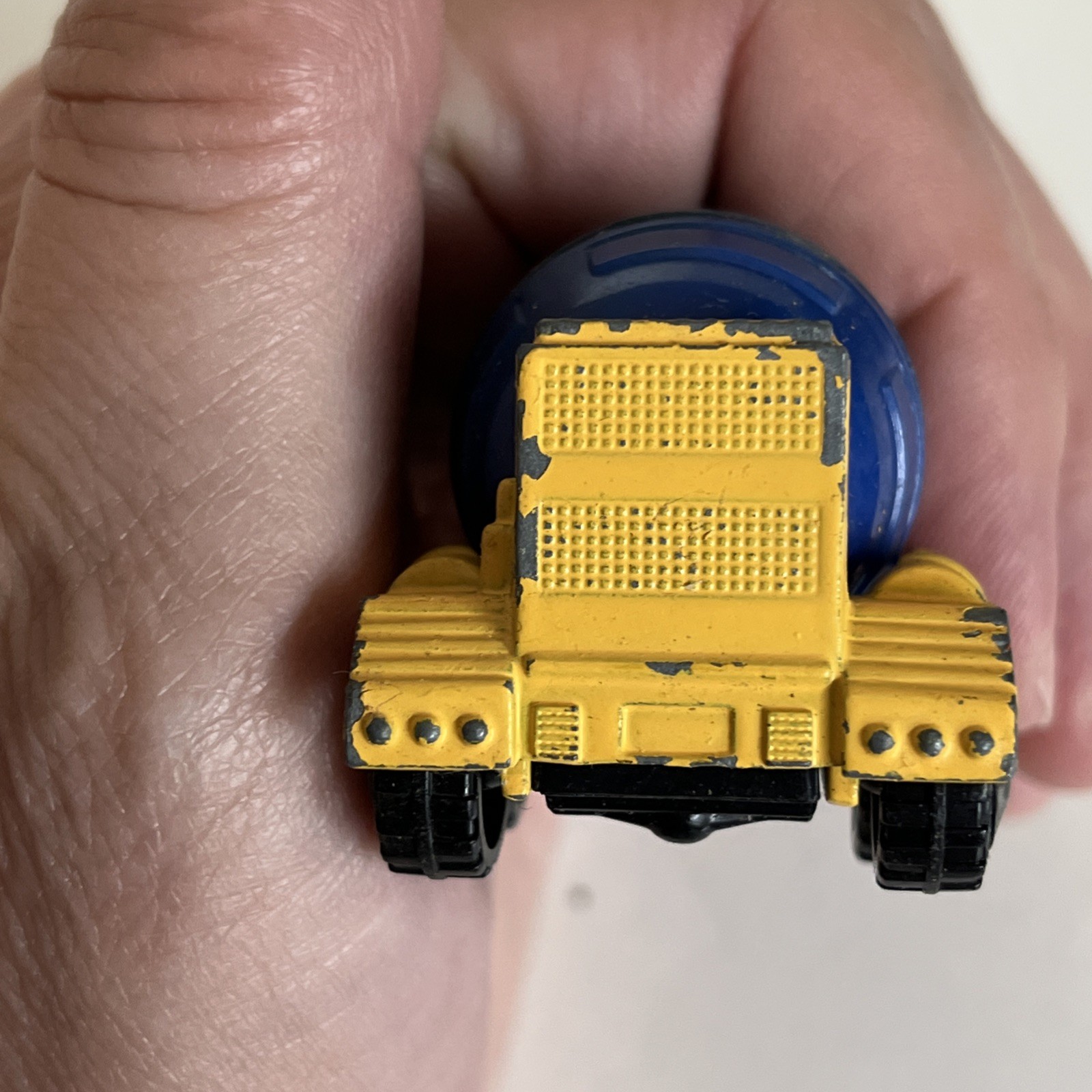 Matchbox 27 Cement Mixer Yellow and Blue 2000 Loose Mixer Works