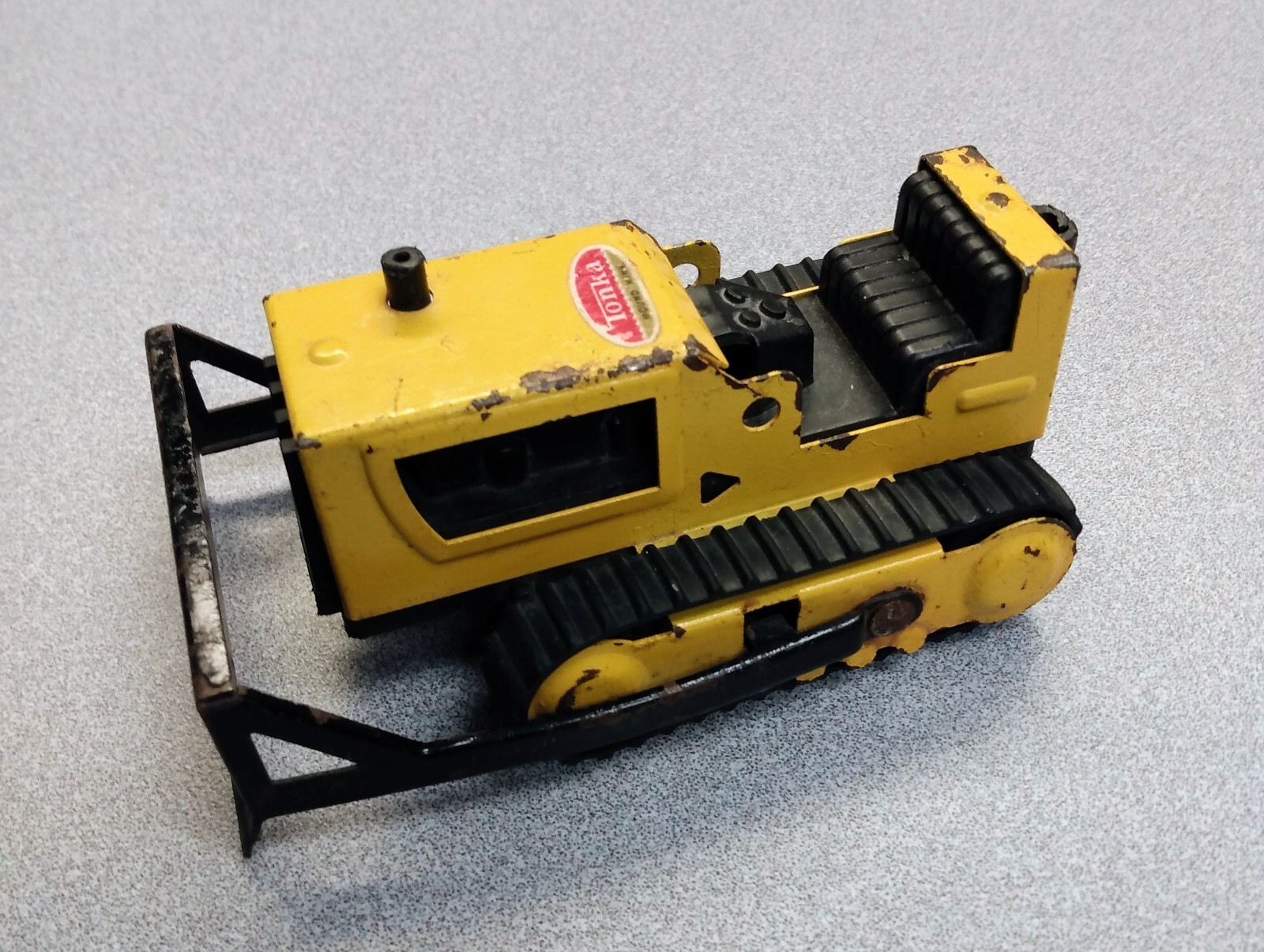 Vintage Tonka Construction Bulldozer Yellow Pressed Steel Metal 4½” Min rust VG