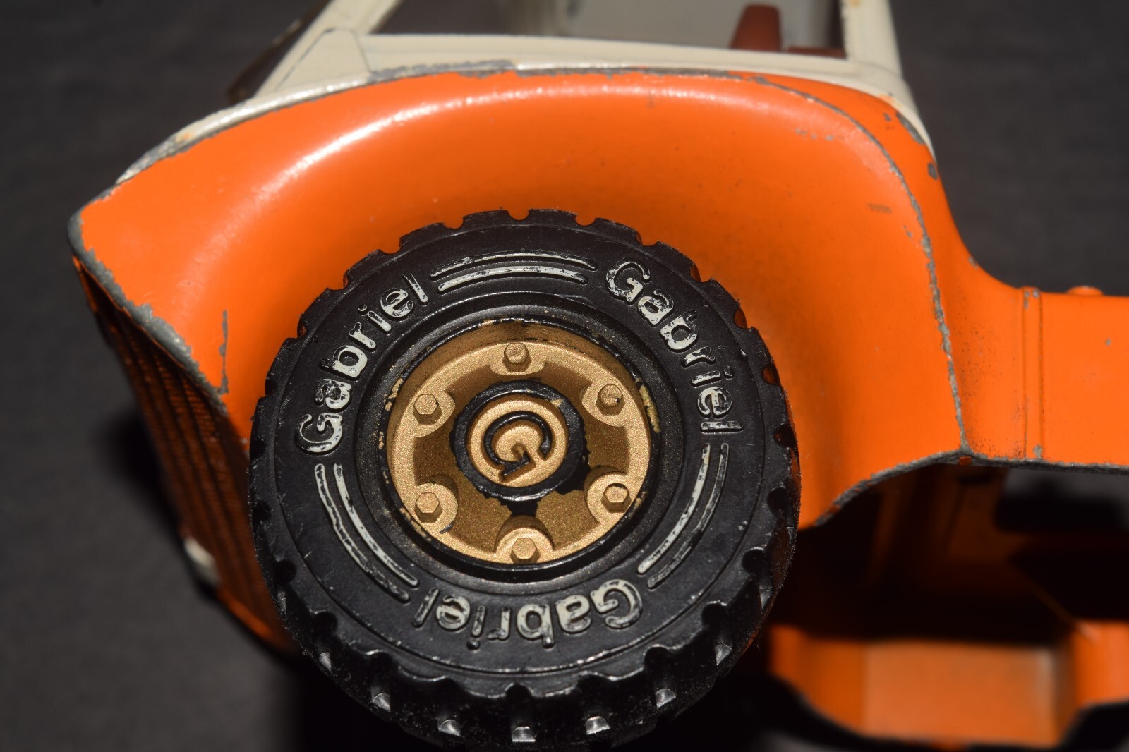 Vintage 1975 Hubley Gabriel Mighty-Metal Truckers Dump Truck Orange and White