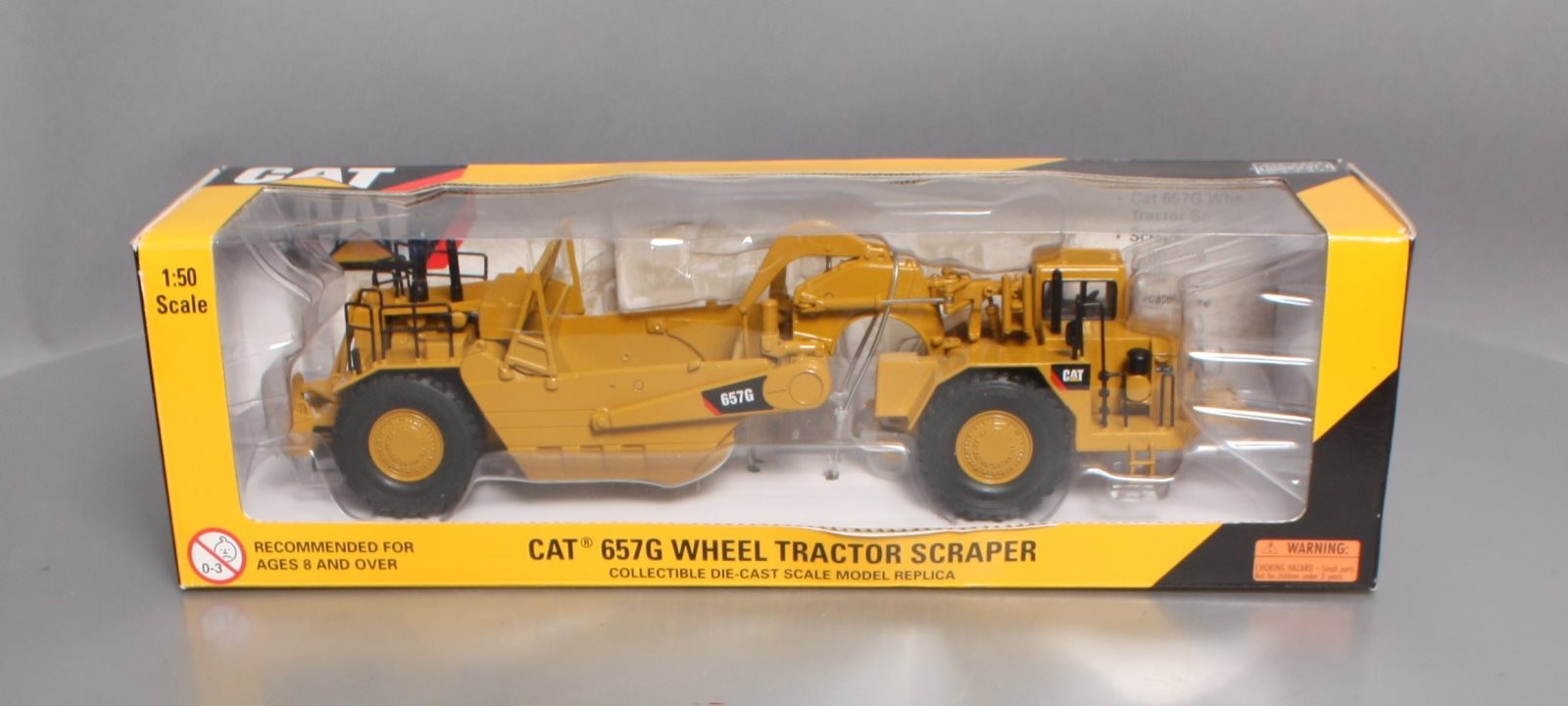 Norscot 55175 1:50 Scale Caterpillar 657G Wheel Tractor Assembled Scraper NIB