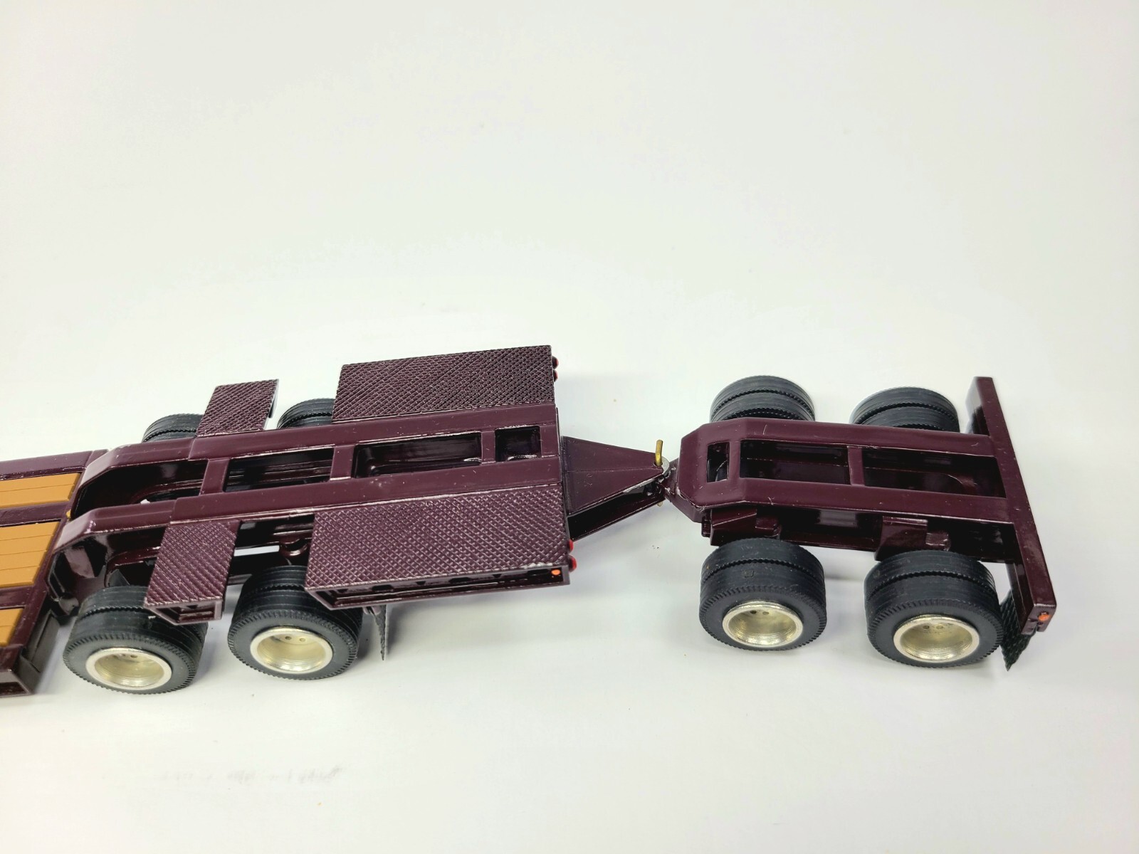Trail King 2x2x2 Low Loader Trailer – Maroon ASAM Smith 1:48 Scale Diecast Model