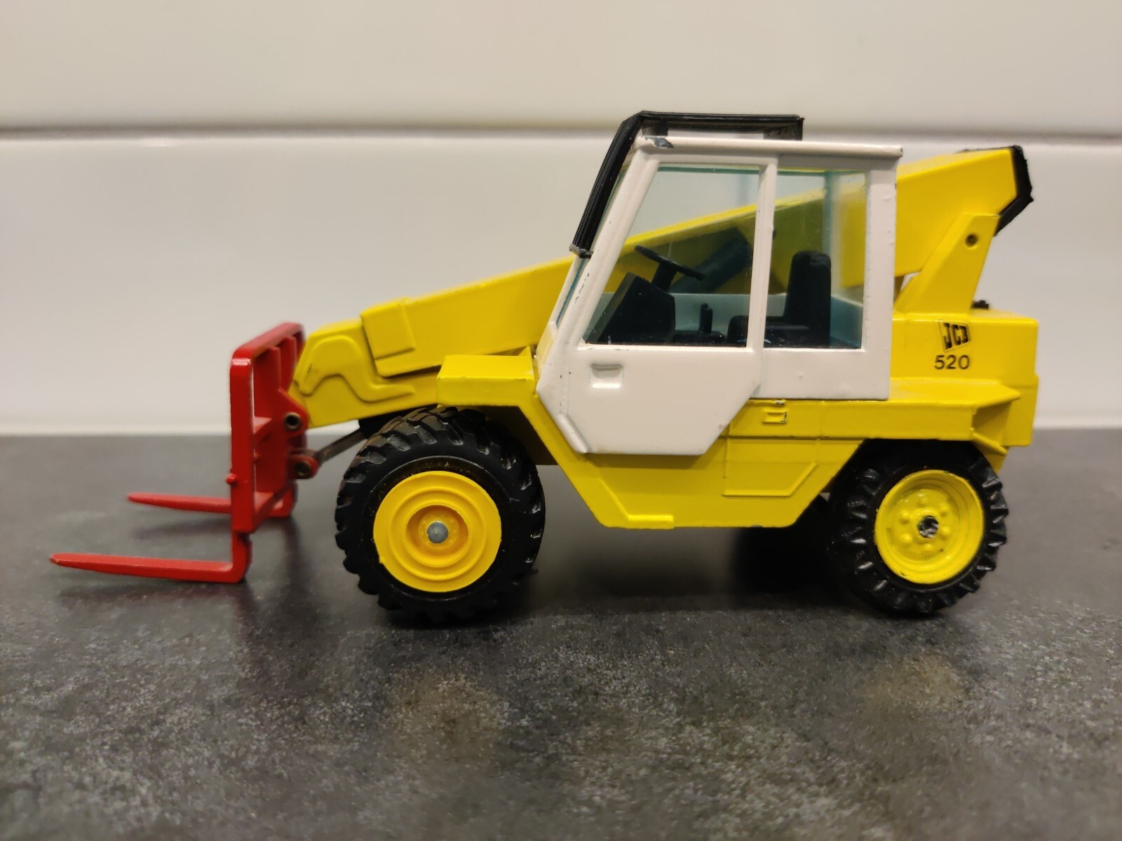 NZG Modelle #175 JCB 520 Telescopic Handler Fork Truck 1:35 W Germany Diecast