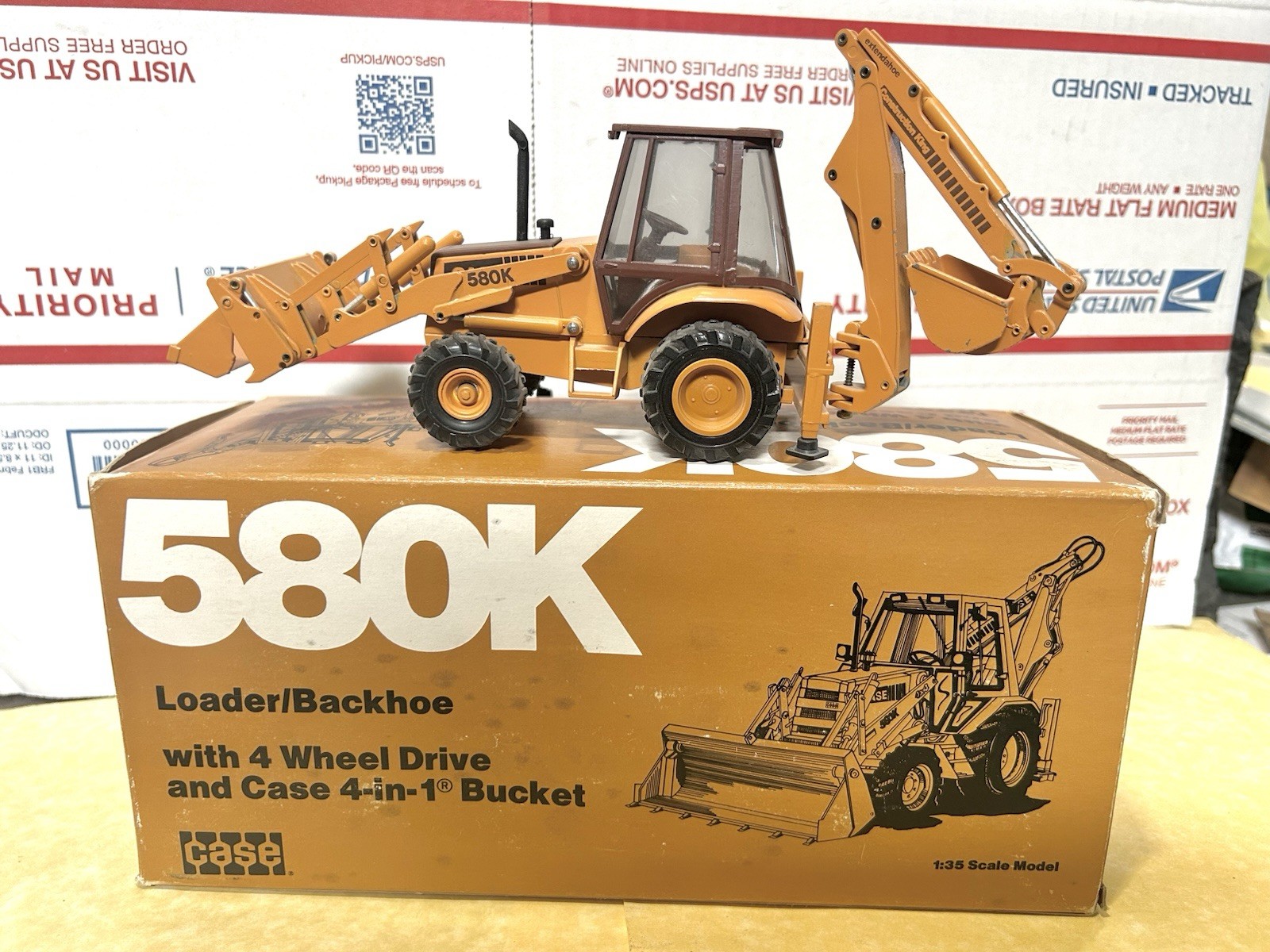 Conrad 1/35 Scale Case 580K Loader-Backhoe (Side-Shift Version) w/Extendahoe!