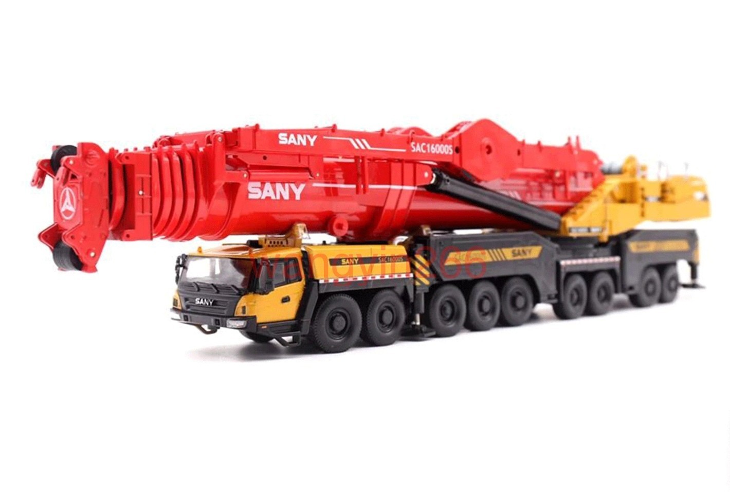 Stock! 1: 50 SAC16000S All Ground Engineering Crane Alloy Collectible Models new