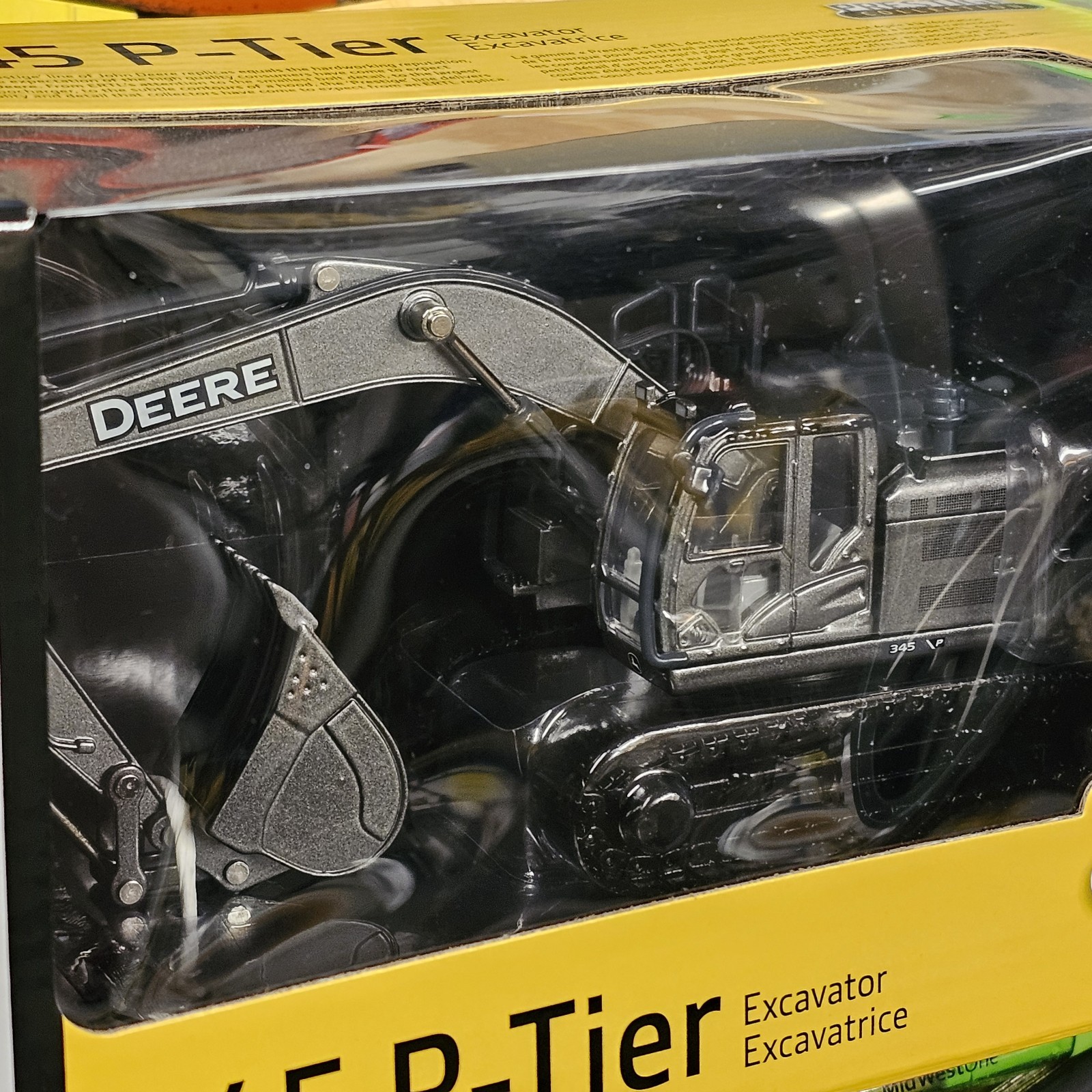 ERTL John Deere 345 P-Tier Excavator 1:50 Die-cast Prestige Chase Model