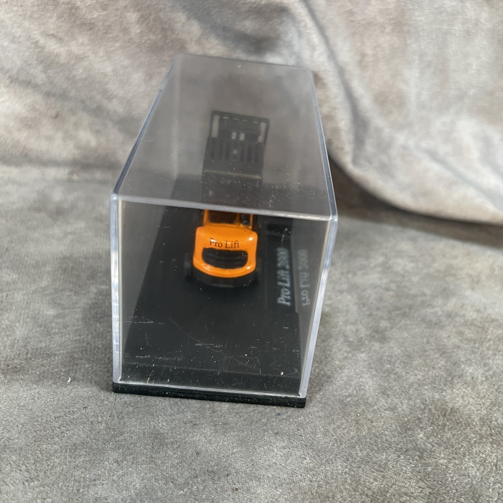 toy zone pro lift 2000 orange forklift in plastic display case no box new