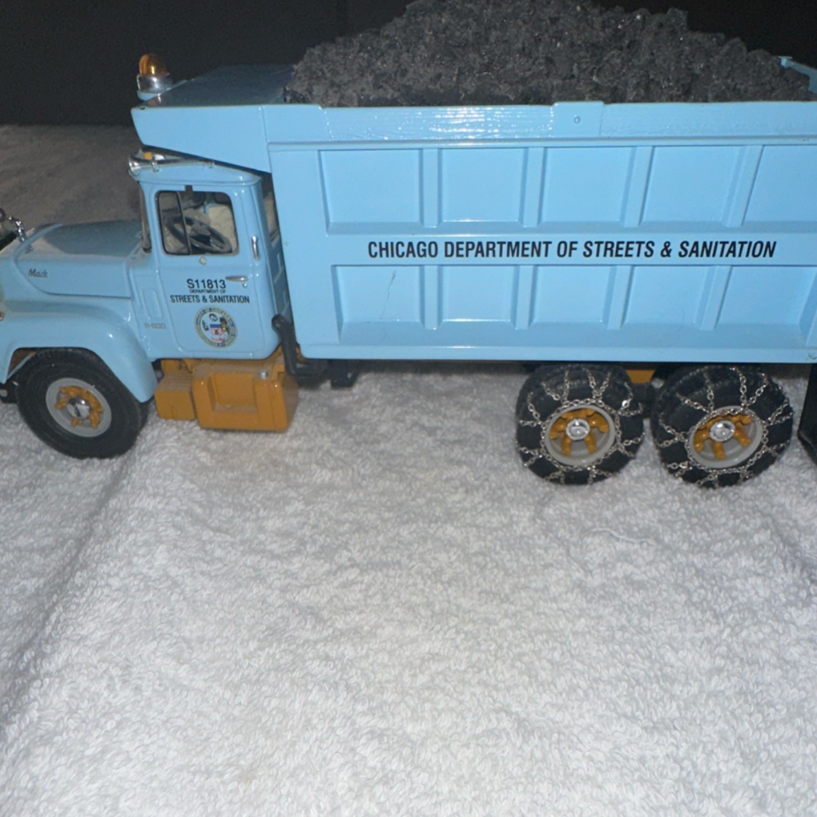 Mack Chicago Dept Streets & Sanitation Dump Truck Snow Plow Blue S11813