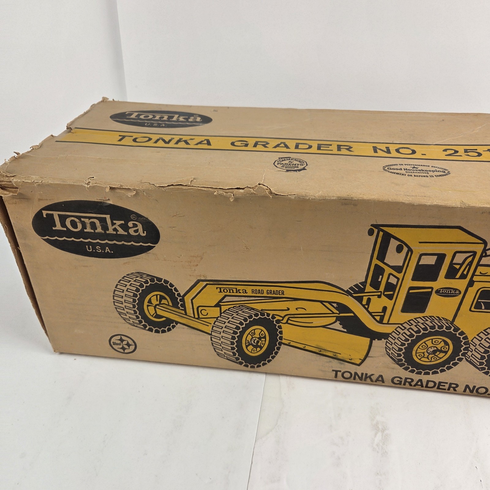 Vintage 1960’s Yellow Tonka U.S.A. Grader No. 2510 with Box