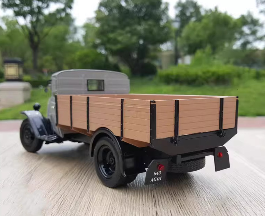 1:24 MAQMADON 1952 U23 Pickup Truck Construction Vehicle Diecast Model Gray