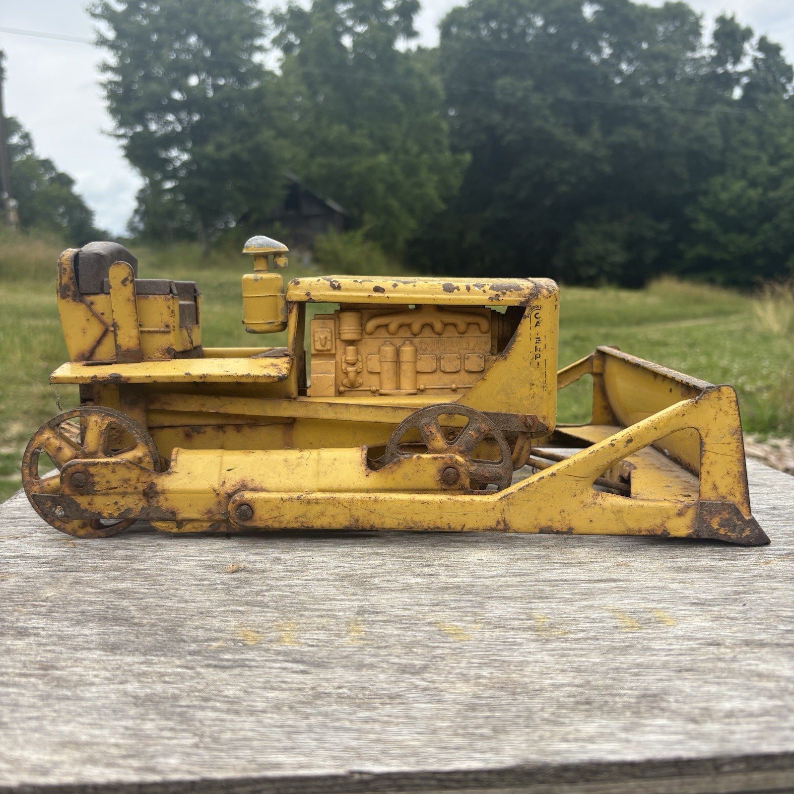 Vintage Original Doepke Model Toys Caterpillar D6 Bulldozer Pressed Steel 1950s