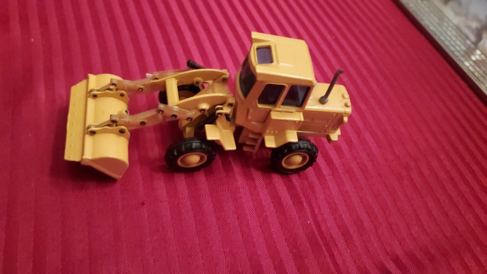 VTG JOAL Front End Loader- 1:50 -No. 214 – Yellow
