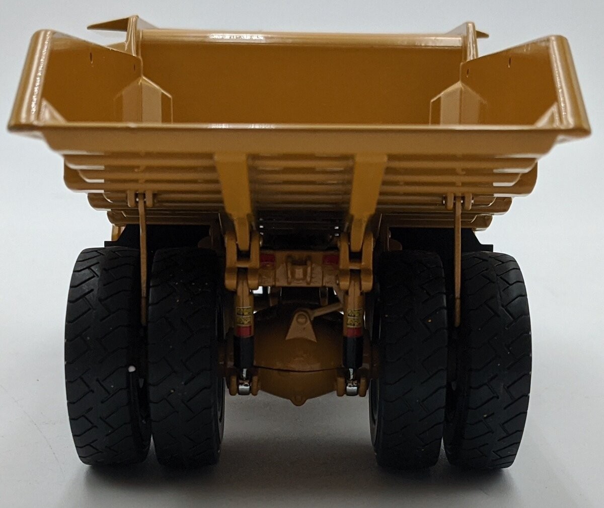 Tonkin TR30002 1:50 Die Cast CAT 775G Off-Highway Truck NIB