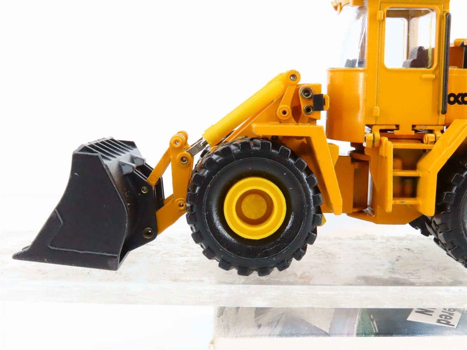 Kaelble SL14B Wheel Loader – NZG 1:50 Scale Diecast Model #389 New