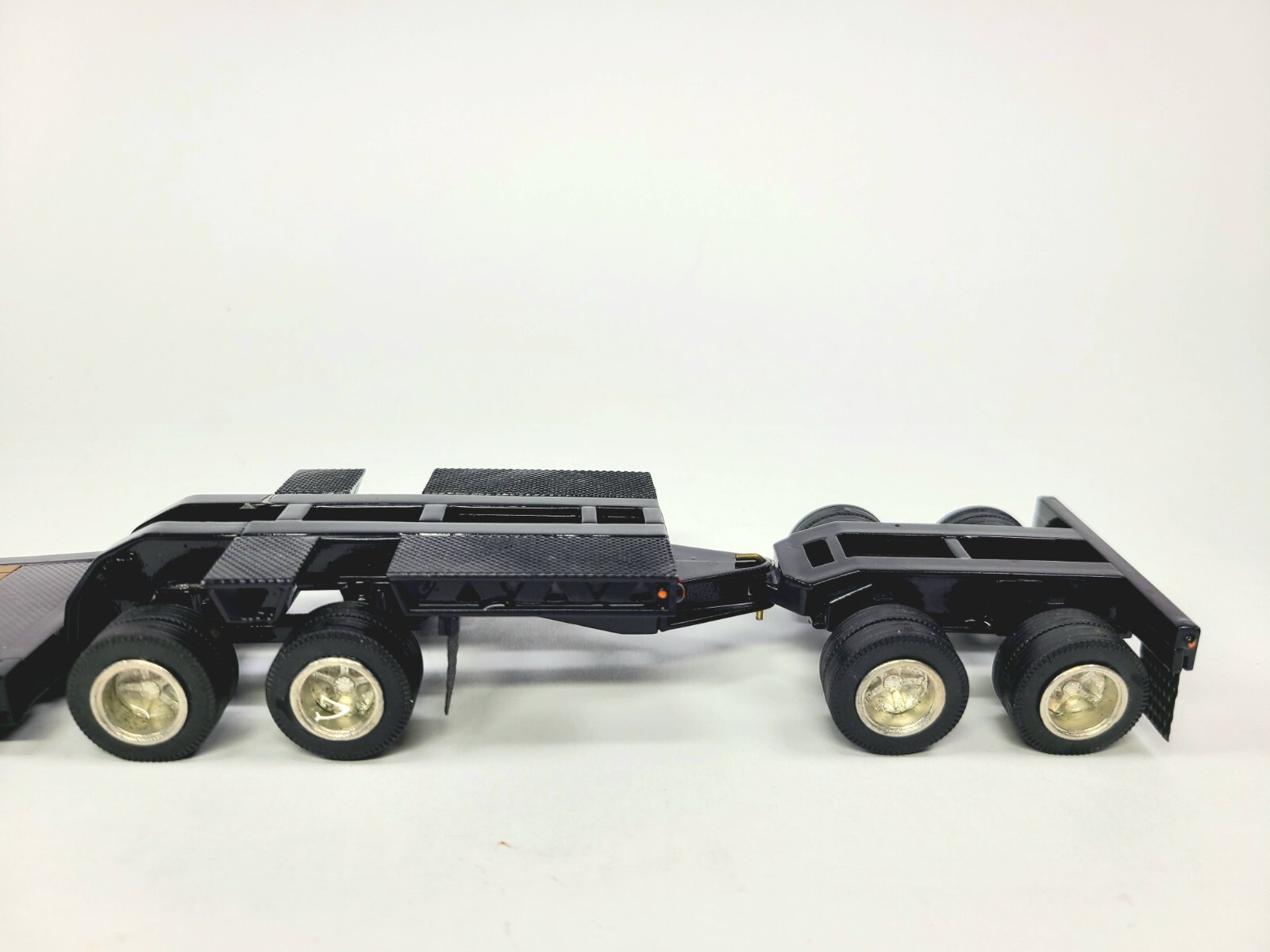 Trail King 2x2x2 Low Loader Trailer – Black ASAM Smith 1:48 Scale Diecast Model