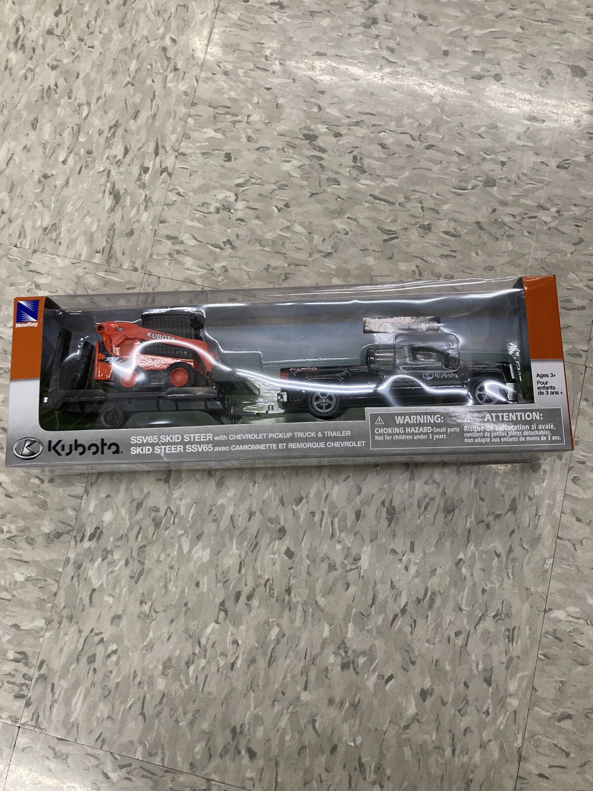 Kubota SSV65 Skid Steer Model Chevrolet Silverado 1500 Crew Cab And Trailer New