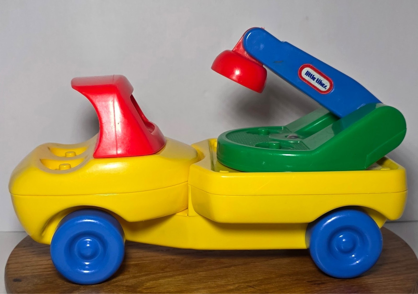 Vintage 1985 Little Tikes Red Yellow Green Blue Up ‘N Down Cherry Picker
