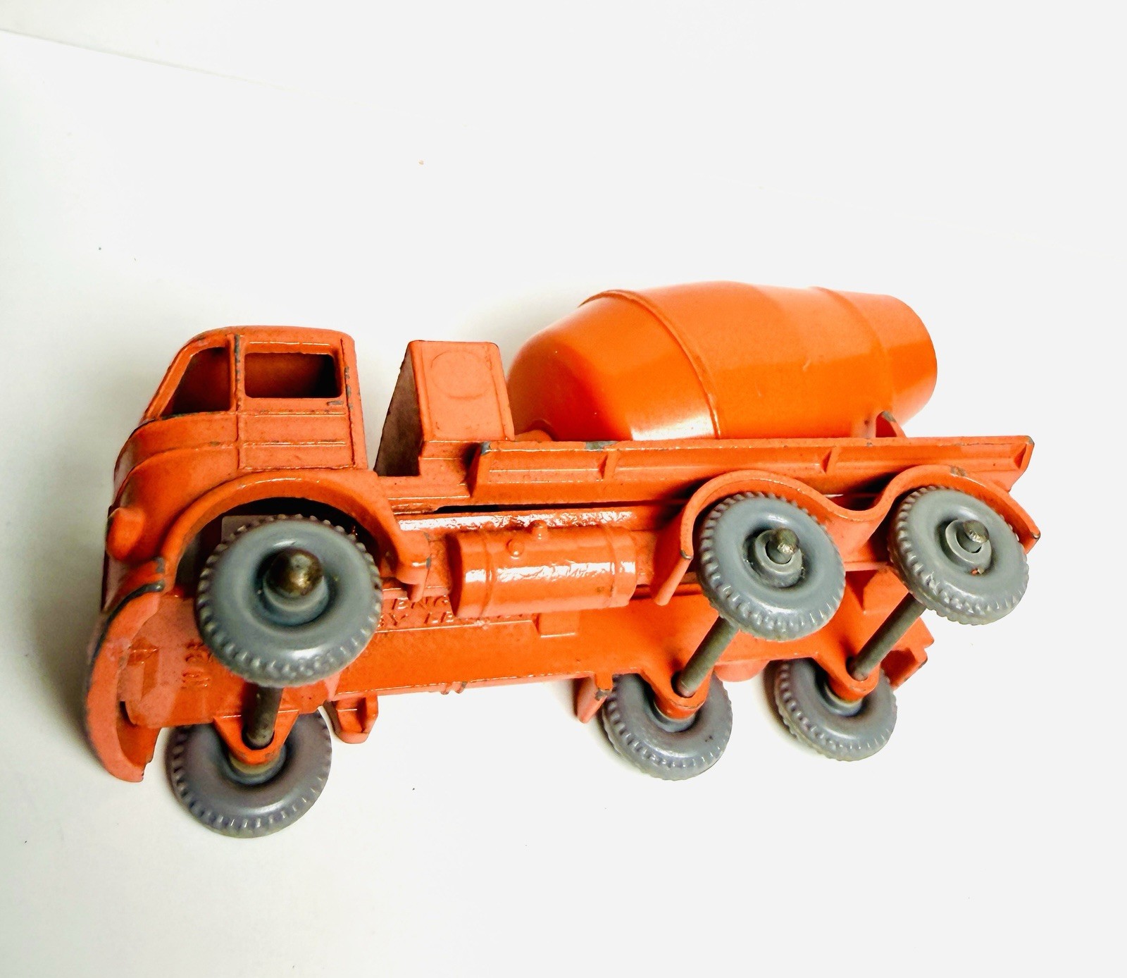 Vintage 1950s Lesney Matchbox No.26 Foden Cement Mixer Early Gray Wheels!