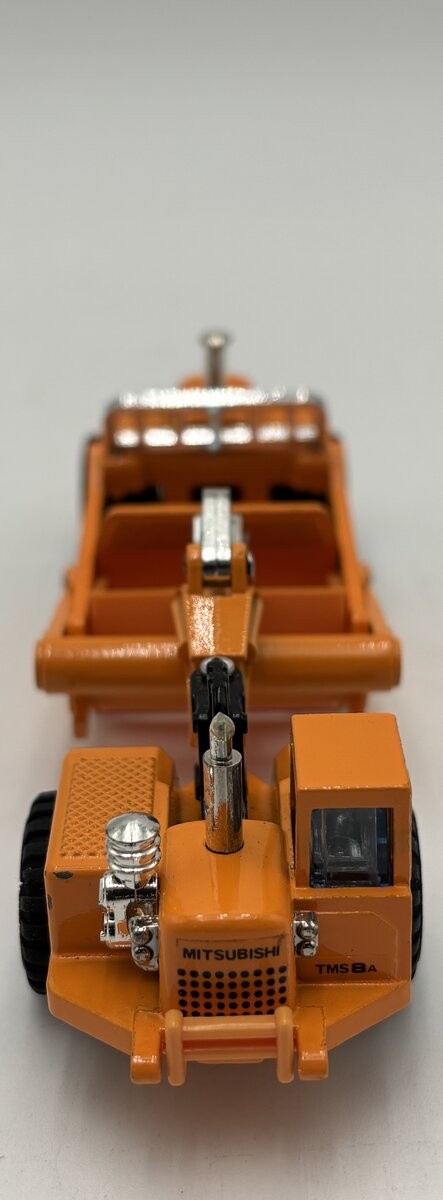 Shinsei 4125 1:95 Scale Diecast Mitsubishi Hydraulic Motor Scraper EX/Box