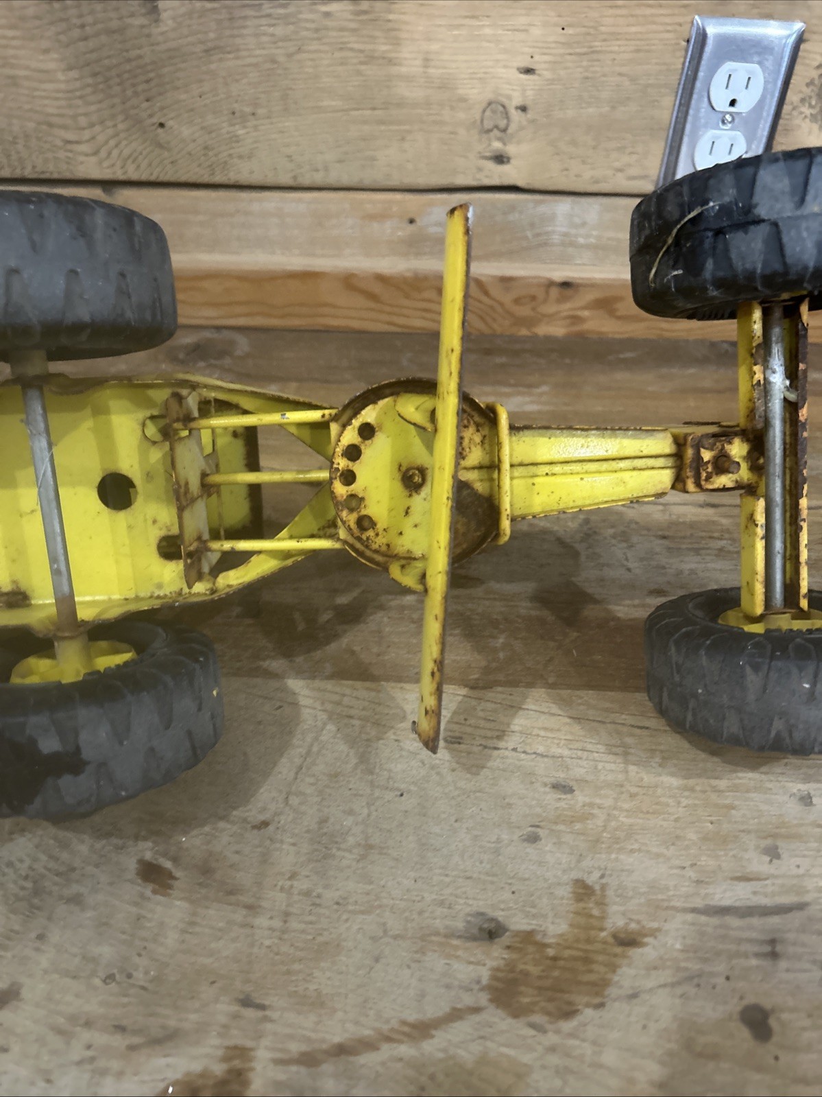 Vintage Tonka Road Grader 1970’s Toy Pressed Metal Yellow ~ 17” Long