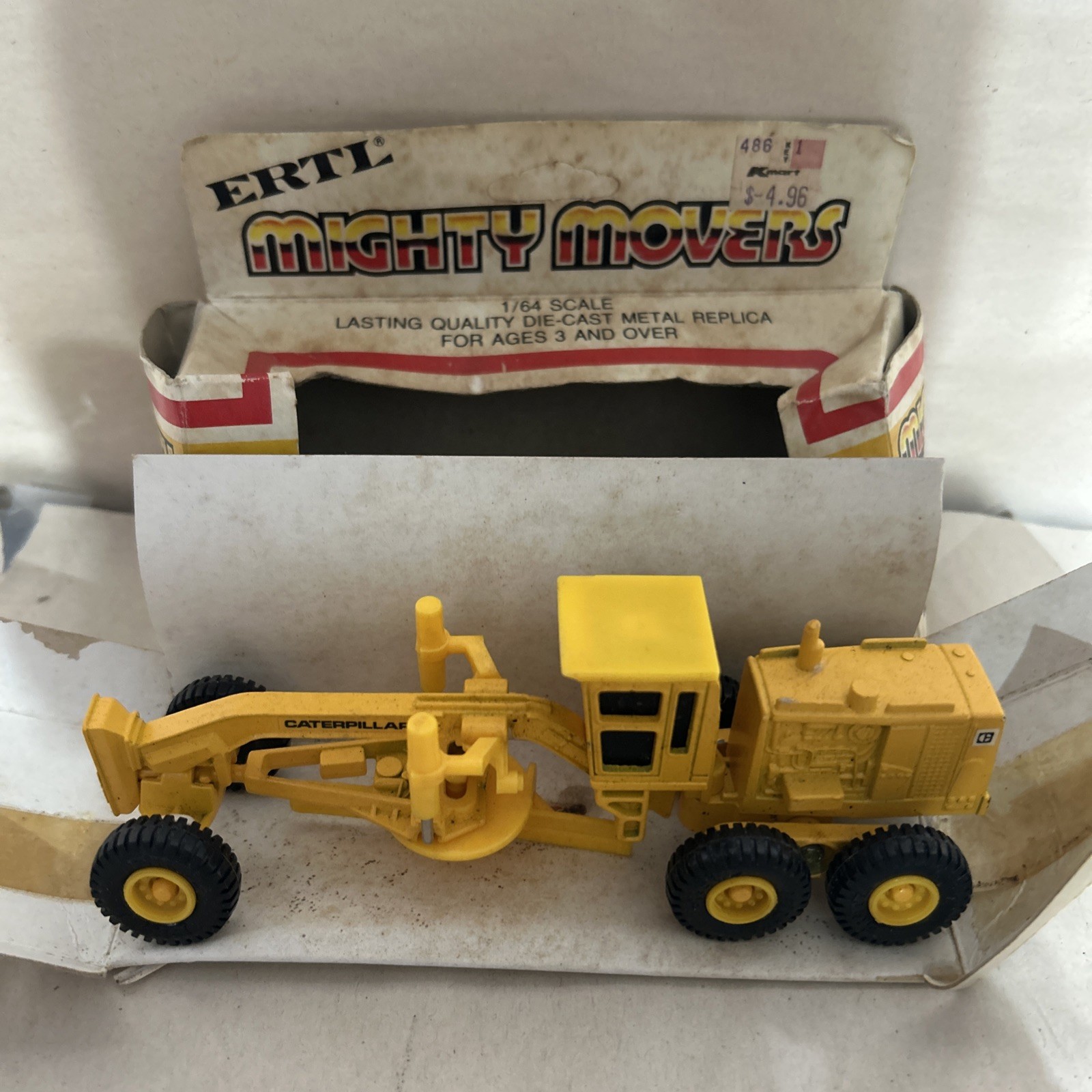 Ertl 1848 1:64 Mighty Movers Caterpillar Road Grader EX/Box 11