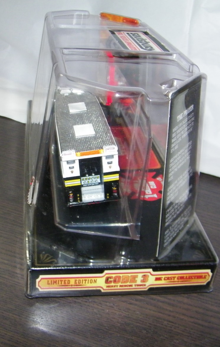 CODE 3 COLLECTIBLES 1:64 SAULSBURY HEAVY RESCUE #98 – CHIEF’S EDITION #2 12251
