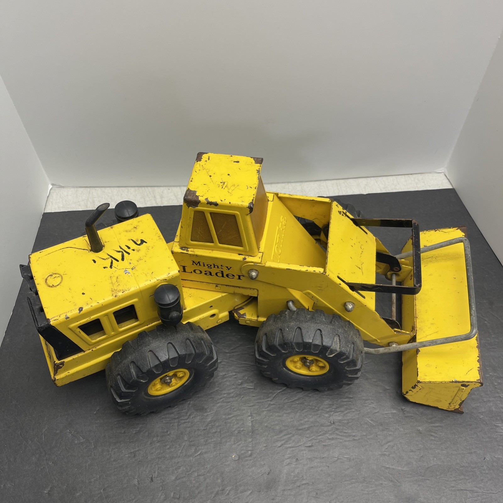 Mighty Loader Tonka 1967-1970 Front Loader (1853) For Parts Or Restoration WORKS