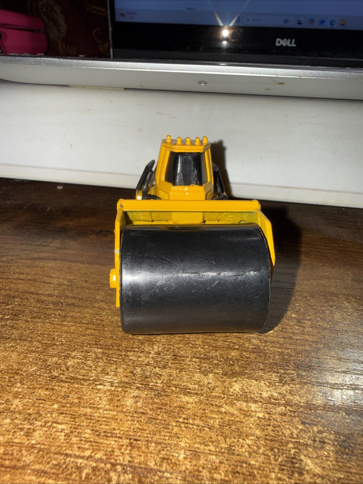 Funrise 1:64 Scale Caterpillar CAT Pavement Steam Roller LOOSE