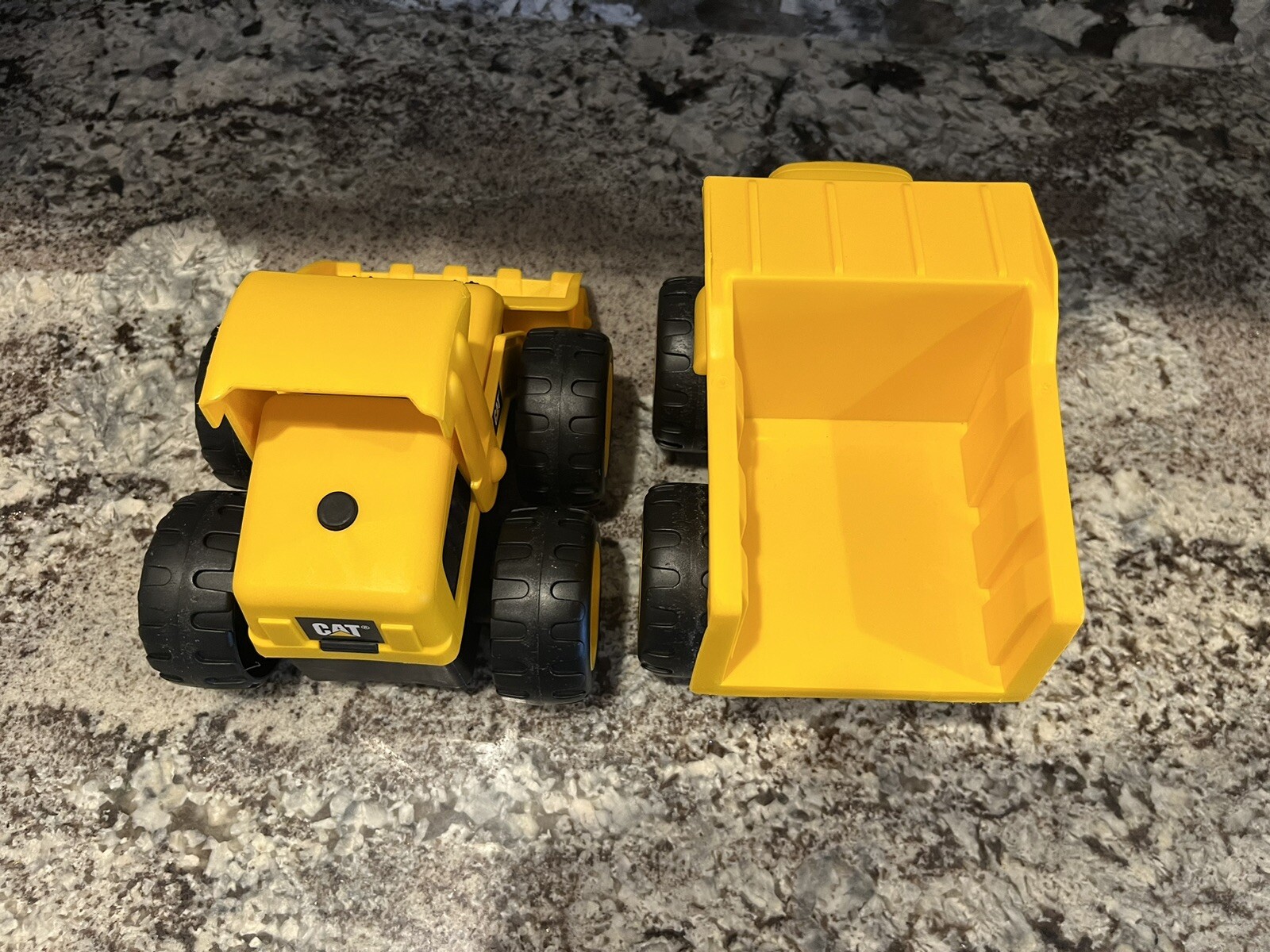 Caterpillar CAT Toy Bulldozer Front Loader & Dump Truck Plastic 8″ Toy State EUC