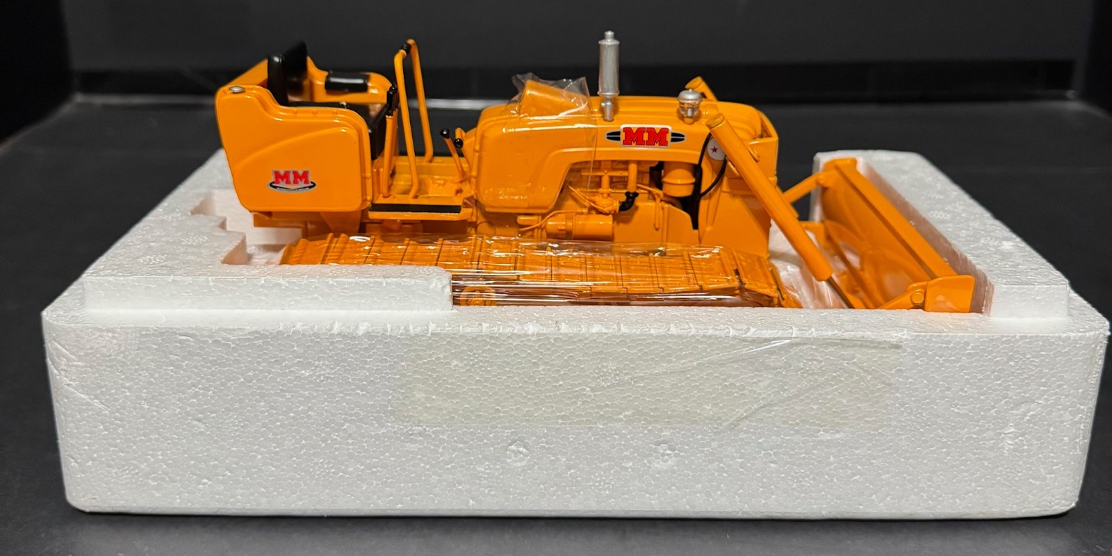 Minneapolis-Moline SCT 233 Highly Detailed Two Star Crawler with Blade