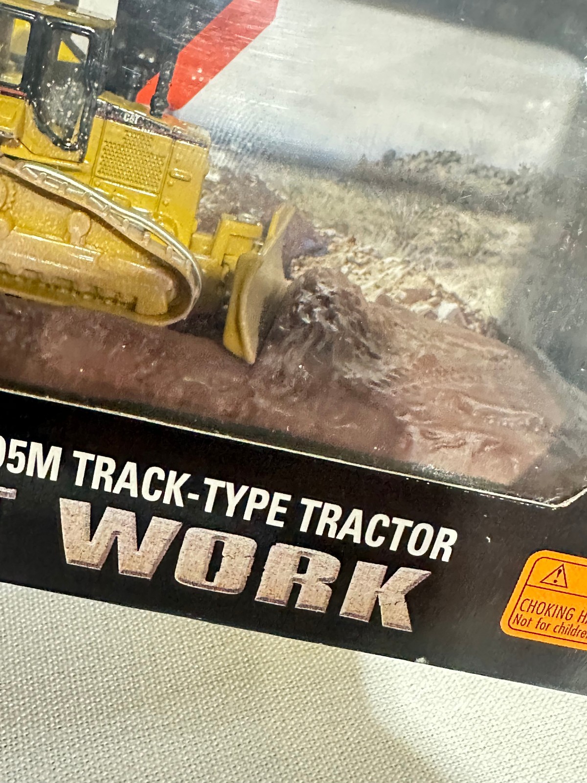 Caterpillar D5M Dozer At Work Series By Norscot 1/87th Scale