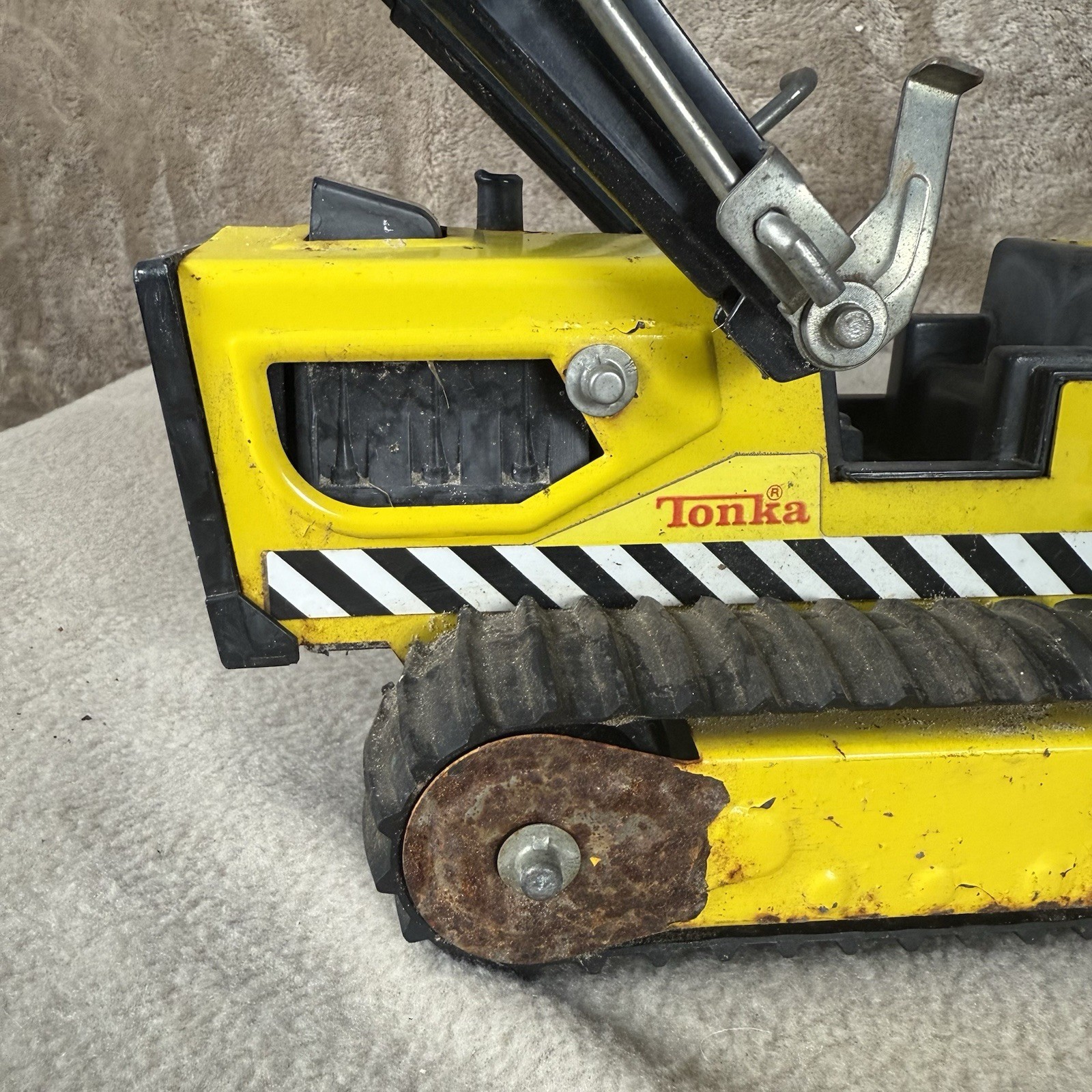 Vintage Pressed Steel Tonka Trencher Backhoe Front Loader Bulldozer #810659 Rust