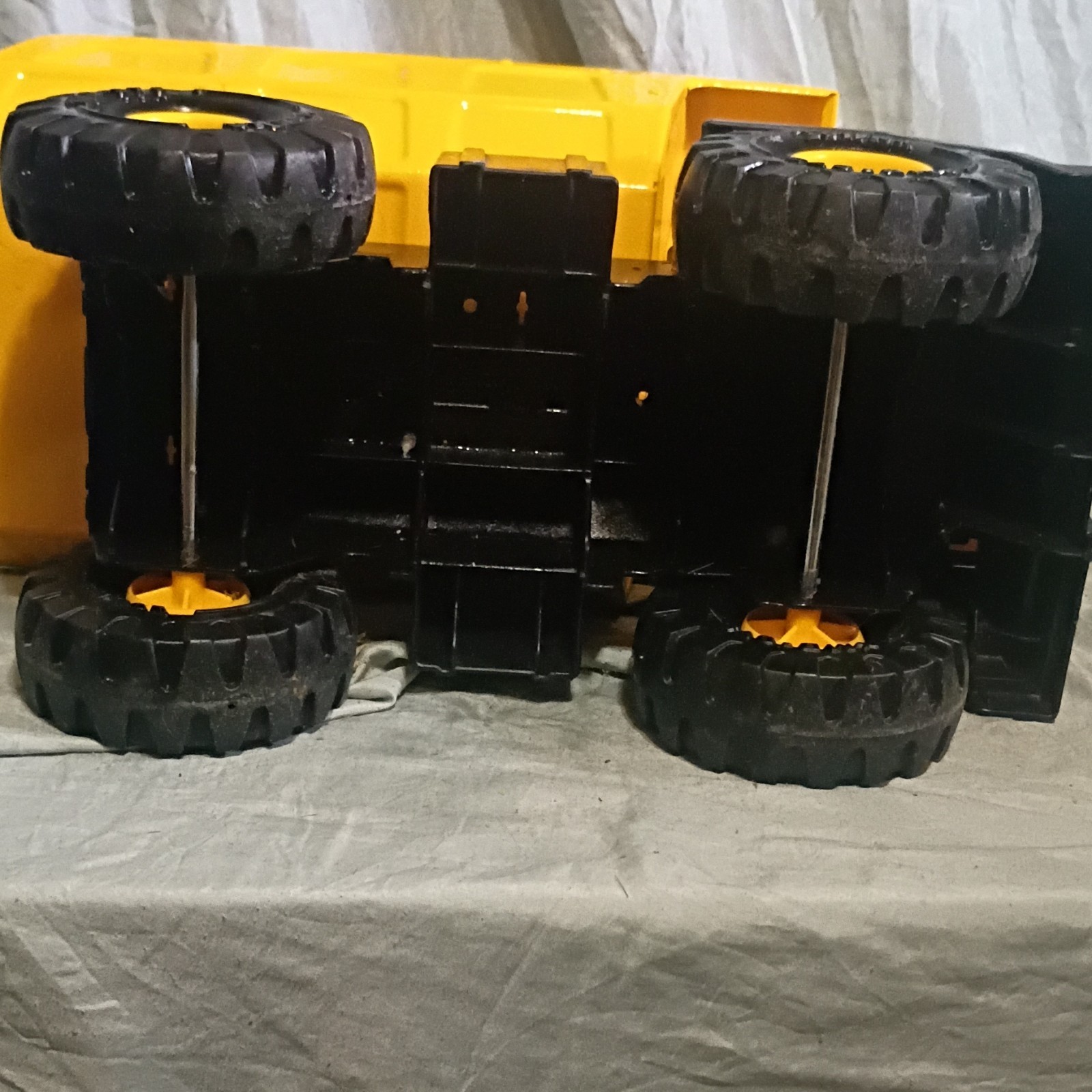 Tonka 354 Yellow Black Plastic Dump Truck Toy with Dump Bed