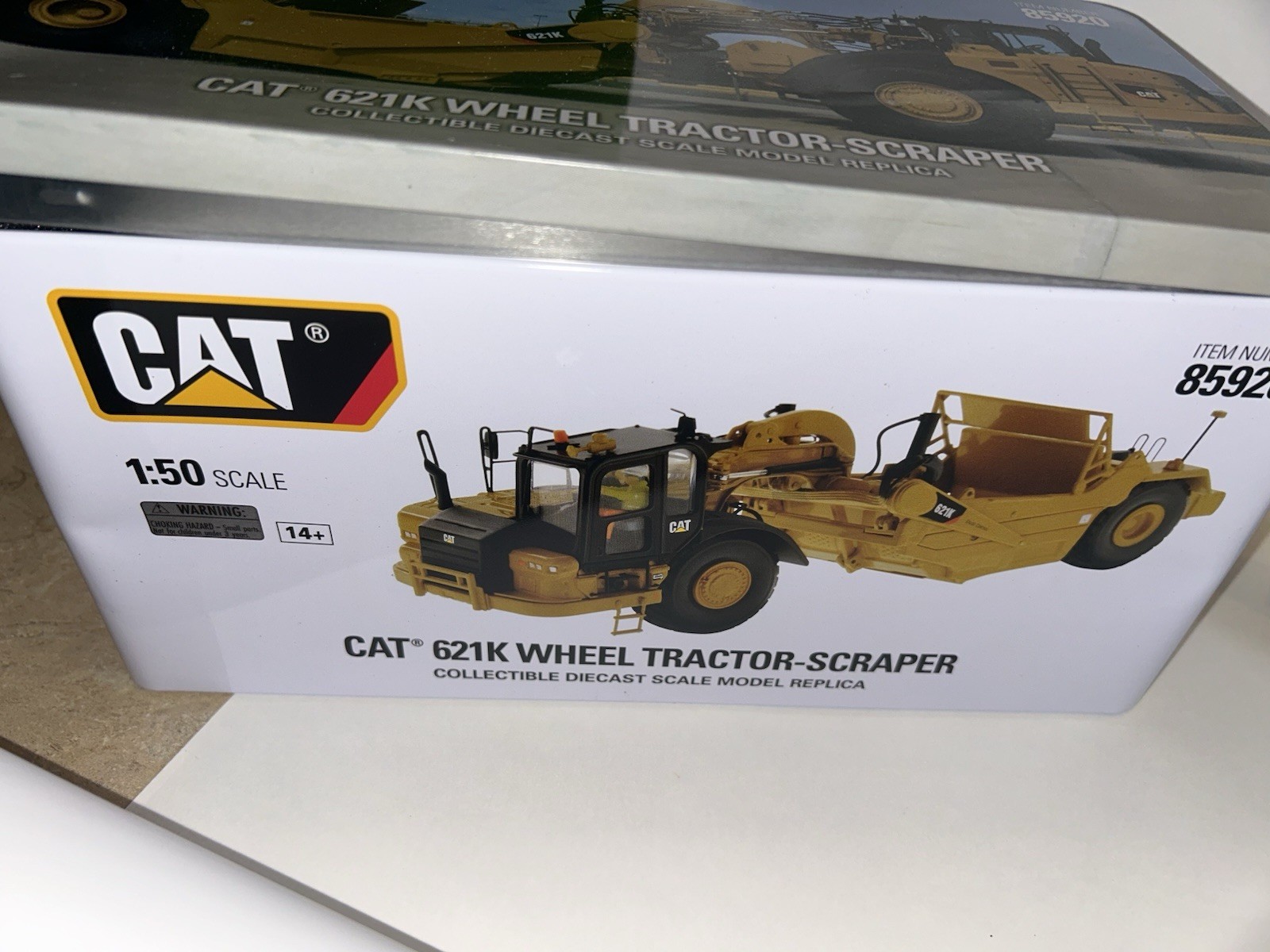 1:50 DM CAT621K Wheel Tractor-Scraper Construction Machine Diecast Model